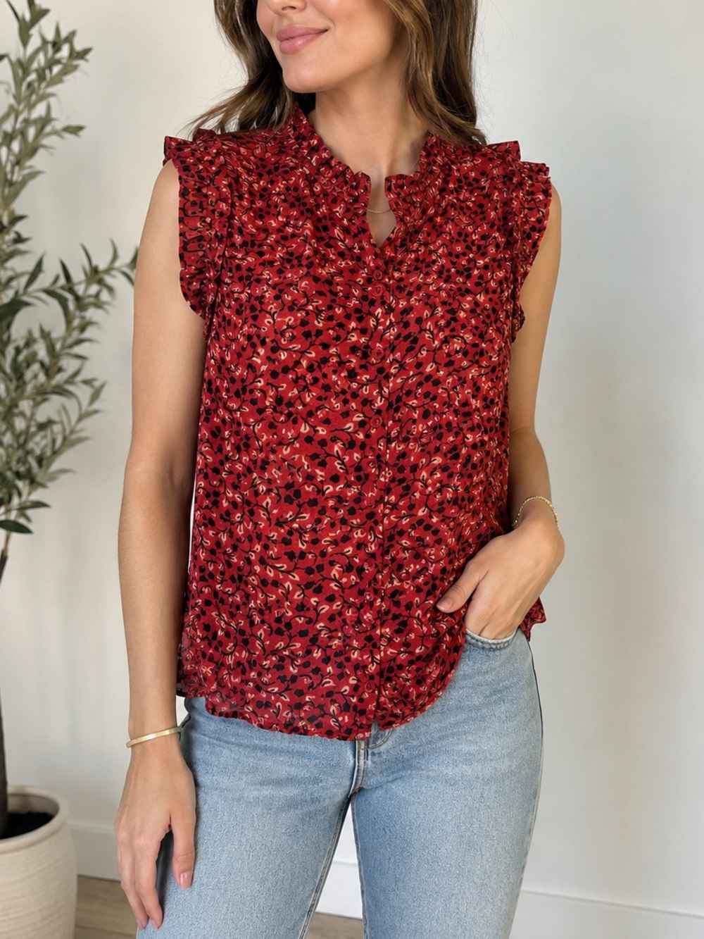 Red Floral Ruffle Sleeveless Button Front Blouse Top Women’s XL
